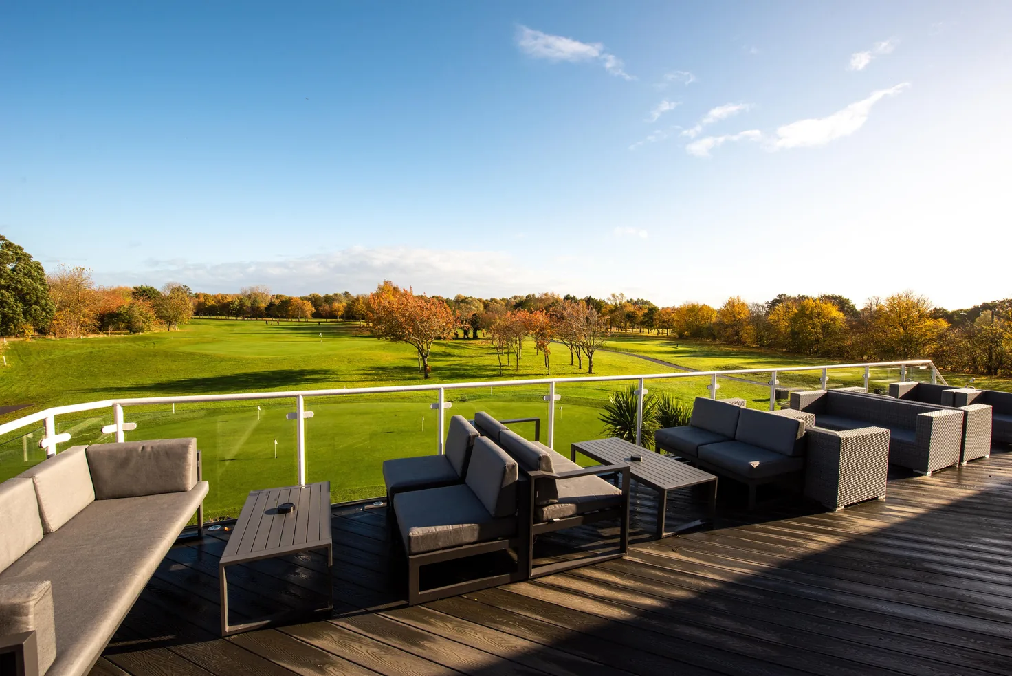 Brampton Park Golf Club 26 Calm private room with a balcony overlooking the course